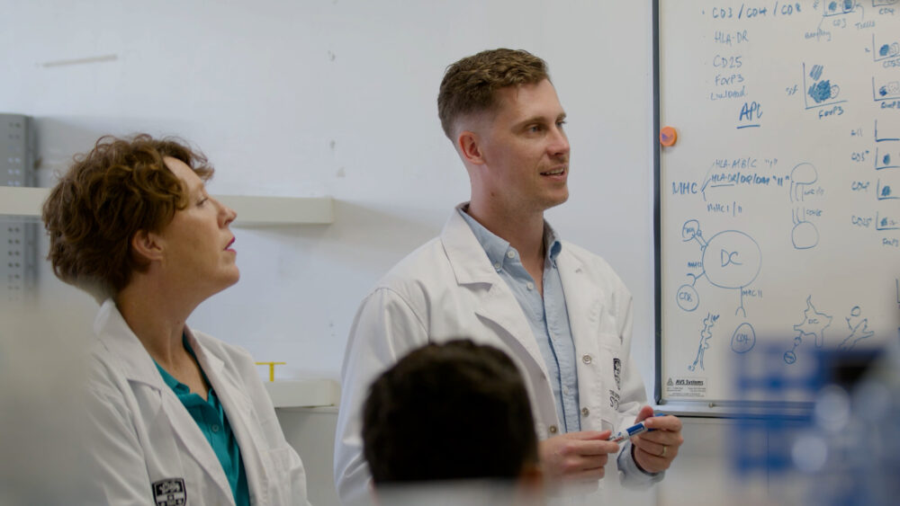 Professor Victoria Cogger and A/Prof Nicholas Hunt